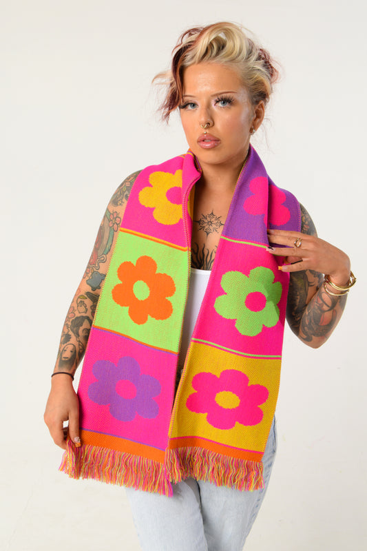 Daisy Knit Scarf